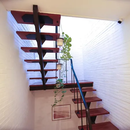Homestay Prive Kamer: Cozy Retreat Near With Shared Amenities Antwerp