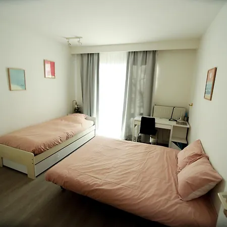 Prive Met Chill En Gedeelde Badkamer - Rand - Afrit E313 Wommelgem - Vlakbij Tramhalte Lijn 9 En 24 Accommodatie bij particulieren
