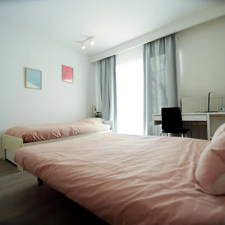 Homestay Prive Kamer: Cozy Retreat Near With Shared Amenities *